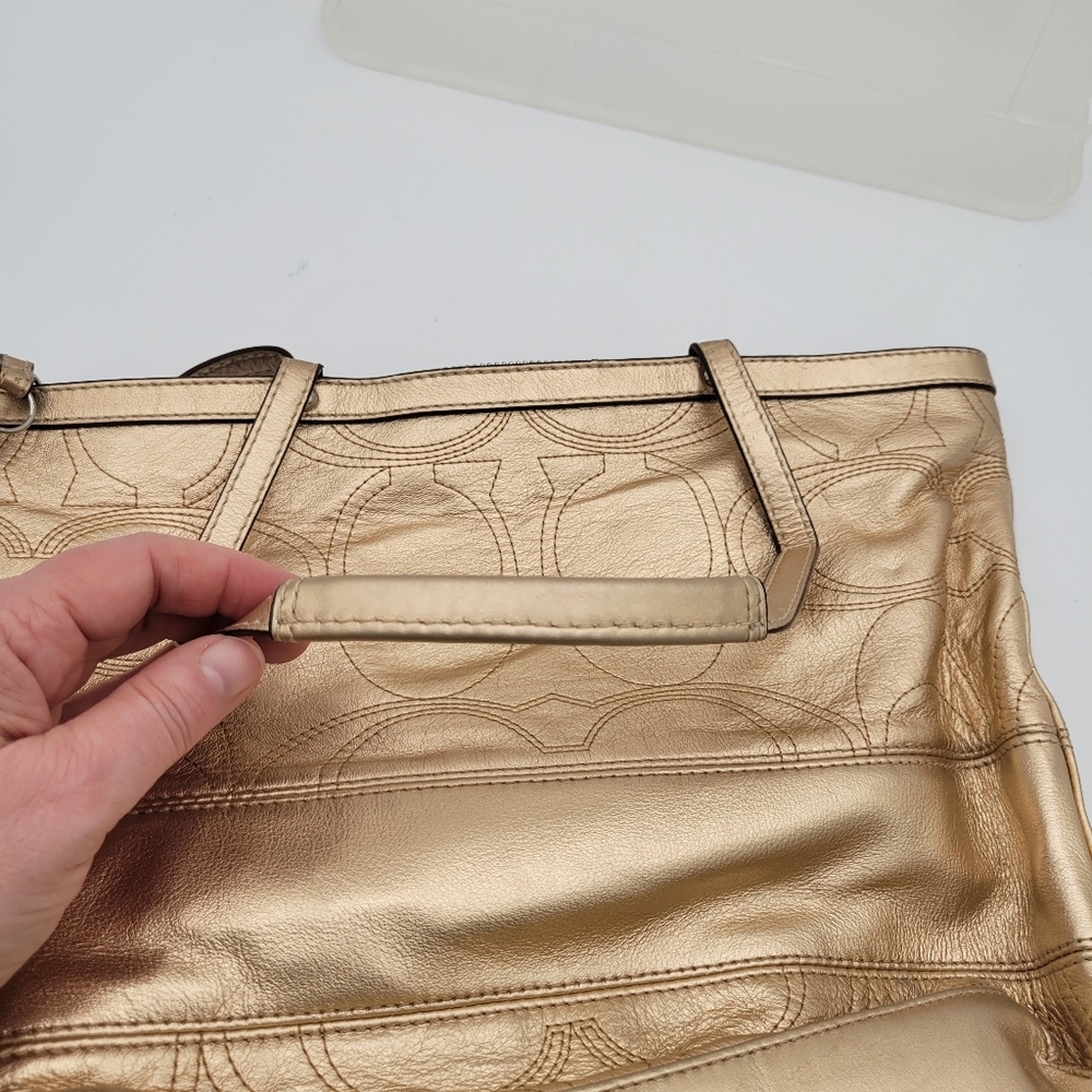 Coach Metalic Gold Bucket Medium Tote Shoulder bag Spots on Front Hangtag - Picture 12 of 16